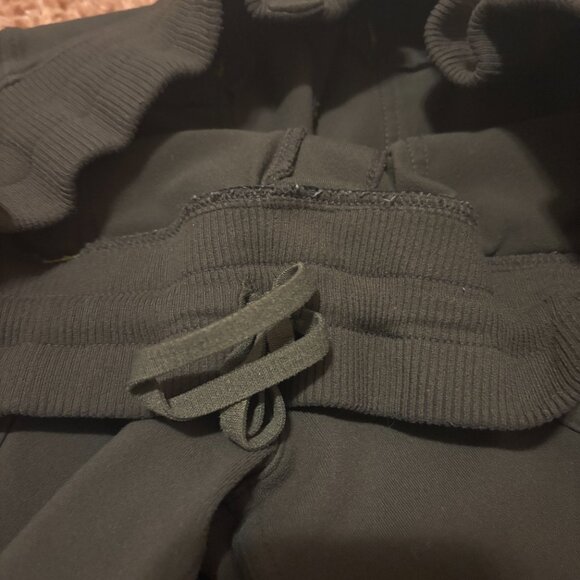 Athleta Womens Large North Peak Cargo Pants Green Olive Stretch Yoga Workout Gym - Picture 8 of 13